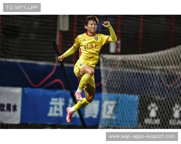 大连英博冬窗重点补锋线，开启新赛季冲刺新篇章